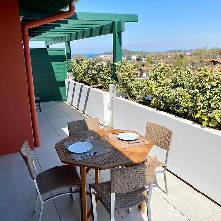 Superbe appartement, grande terrasse vue mer et montagne Saint-Jean-de-Luz Extérieur photo